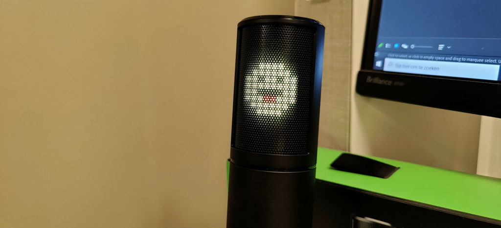 Review: Razer Seiren Emote - GadgetGear.nl